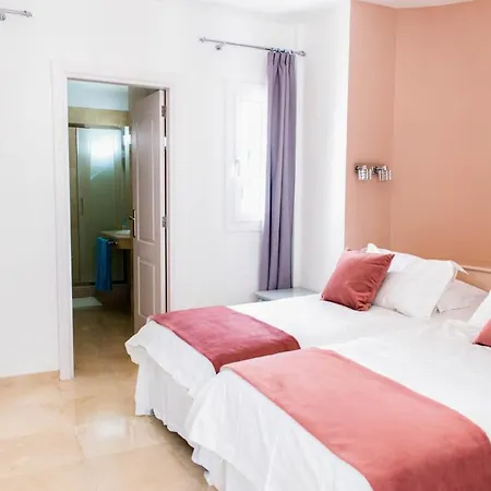 Adeje Sleeps 8 With Pool 别墅 阿德耶
